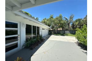 2643 Ne 26th Ter Lighthouse Point, FL 33064 - MLS#A11846815