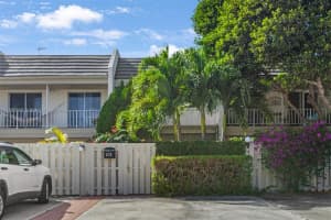 8218 Sw 82nd Ct, Miami