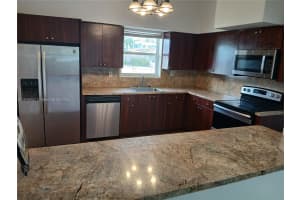 8621 Sw 16th Ter Miami, FL 33155 - MLS#A11846882