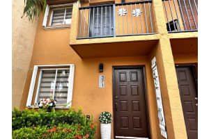 541 NW 82nd Ct, Miami, FL 33126, Sold 08/28/25