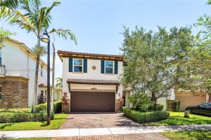 6411 Osprey Landing St, Davie