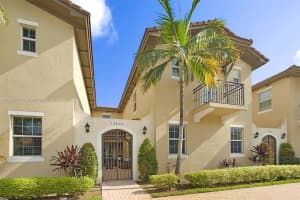 14650 Sw 15th St, Pembroke Pines
