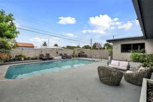 530 Nw 39, Oakland Park