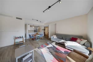 999 SW 1st Ave APT 1417, Miami, FL 33130, - MLS#A11847017