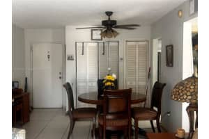17530 Nw 68th Ave C4014, Hialeah