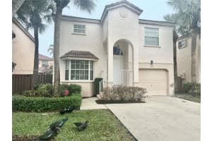 10781 Nw 12 Dr, Plantation