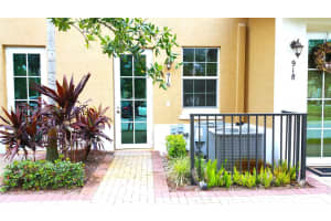 916 Sw 147th Ave 2909 Pembroke Pines, FL 33027 - MLS#A11847104