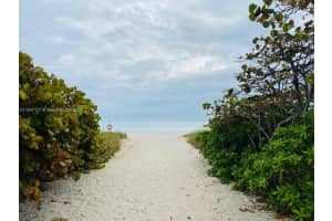 9225 Collins Ave APT 1402, Surfside, FL 33154, - MLS#A11847111