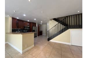8016 Nw 29th St Sunrise, FL 33322 - MLS#A11847164