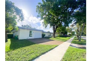 7805 Nw 67th Ave Tamarac, FL 33321 - MLS#A11847271