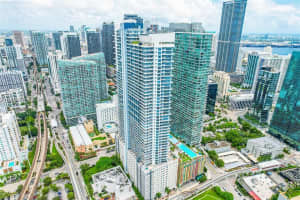60 Sw 13th St 1605, Miami
