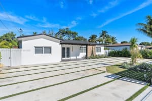 225 Ne 150th St Miami, FL 33161 - MLS#A11847365