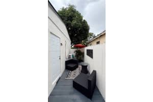 460 NW 109th St Studio, Miami, FL 33168 - MLS#A11847375