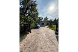 18358 Ne 23rd Ct North Miami Beach, FL 33160 - MLS#A11847412