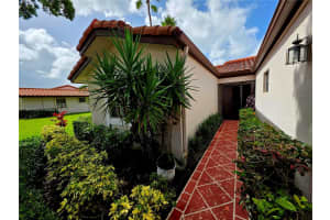 6220 Kings Gate Cir Delray Beach, FL 33484 - MLS#A11847433