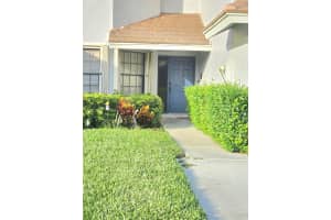 679 Deer Creek Edgewater Dr 679, Deerfield Beach, FL 33442 - MLS#A11847454