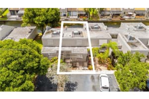 11248 NW 15th Ct, Pembroke Pines, FL 33026 - MLS#A11847468