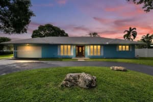 7491 Sw 18th St, Plantation