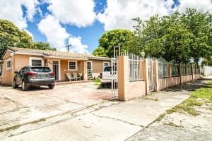 8621 Nw 35th Ct Miami, FL 33147 - MLS#A11847533