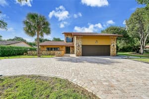 1840 Nw 93rd Ter, Coral Springs