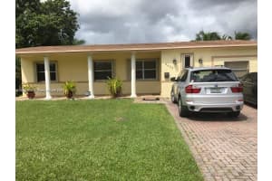 3600 E Shore Rd, Miramar
