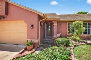 652 Sw Prado Ave Port Saint Lucie, FL 34983 - MLS#A11847578
