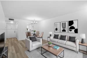 9601 Sunrise Lakes Blvd 206 Sunrise, FL 33322 - MLS#A11847596