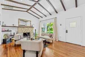 318 Ne 105th St, Miami Shores