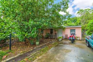 1900 Service Rd, Opa Locka, FL 33054 Sold 10/07/25