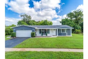 4837 Nw 8th St, Plantation