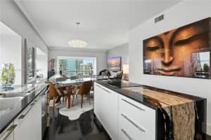 1435 Brickell Ave 3512 Miami, FL 33131 - MLS#A11847678