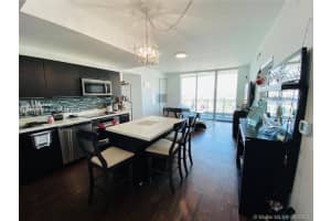 90 SW 3rd St 2807, Miami, FL 33130 - MLS#A11847681