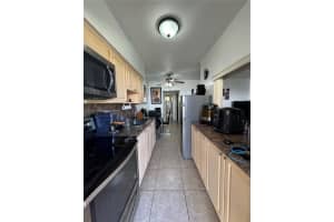 71 Nw 76th St 5, Miami