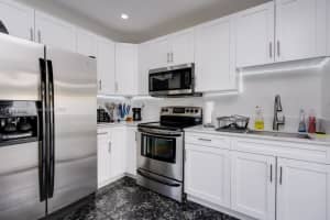 2784 Nw 9th St, Fort Lauderdale