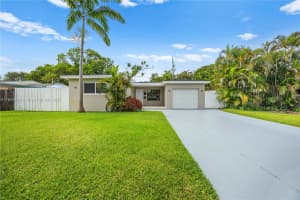 3246 Pierce St, Hollywood