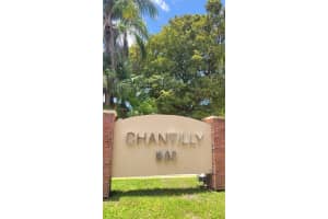 900 Ne 195th St 620, Miami