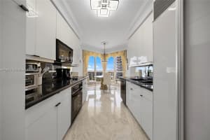 3200 N Ocean Blvd 2106 Fort Lauderdale, FL 33308 Sold 09/16/25