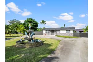 15305 Sw 209th Ave Miami, FL 33187 - MLS#A11847806