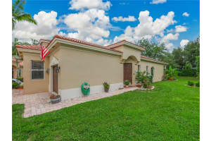 3910 Ne 10th Dr, Homestead