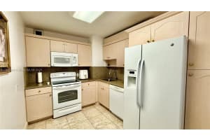 100 Bayview Dr 429 Sunny Isles Beach, FL 33160 - MLS#A11847868