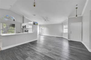 1365 W Glen Oak Rd North Lauderdale, FL 33068 - MLS#A11847874