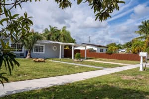 10120 Nicaragua Dr Cutler Bay, FL 33189 - MLS#A11847890