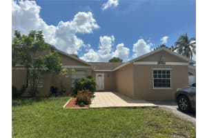 19551 Nw 57th Pl Hialeah, FL 33015 - MLS#A11847940