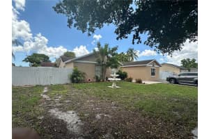 19551 Nw 57th Pl Hialeah, FL 33015 - MLS#A11847940