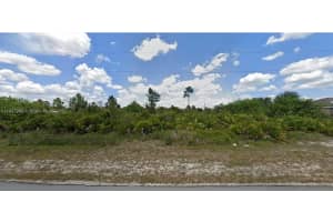 713 Manuel St E Lehigh Acres, FL 33974 - MLS#A11847960