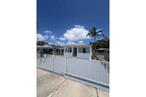 81 Nw 44th St, Miami