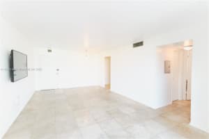 6900 Bay Dr 3i Miami Beach, FL 33141 - MLS#A11848150