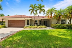 1720 Lakeshore Dr Weston, FL 33326 - MLS#A11848158