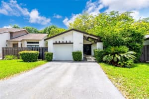 13564 Sw 108th St Cir N, Miami