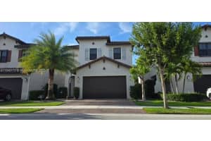 3345 W 95th Ter, Hialeah